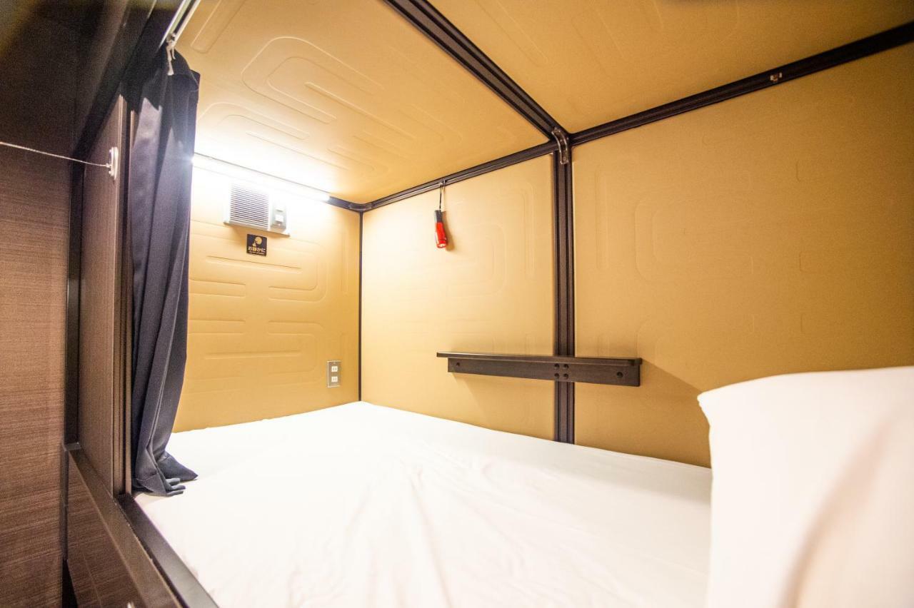 Capsule Hotel Hakodate Eksteriør billede